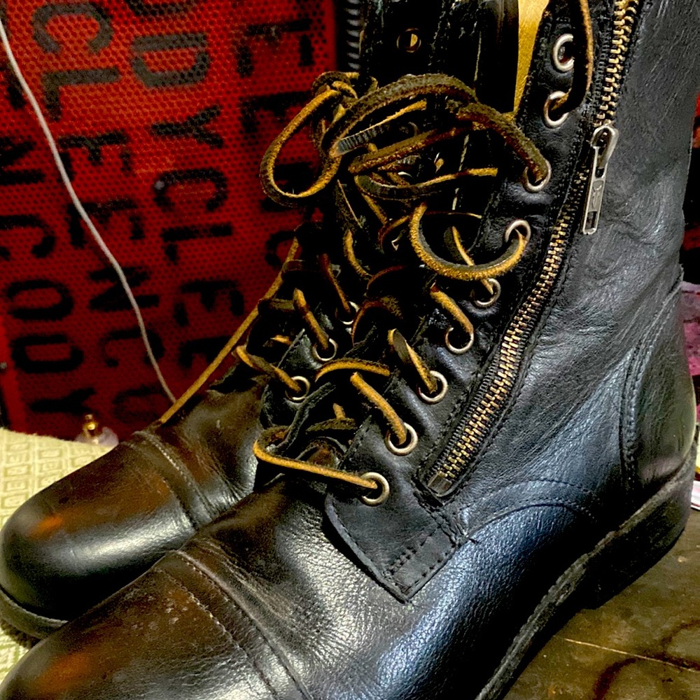 Hard to Find Frye Tyler Double zip Lace up combat boots Size 10